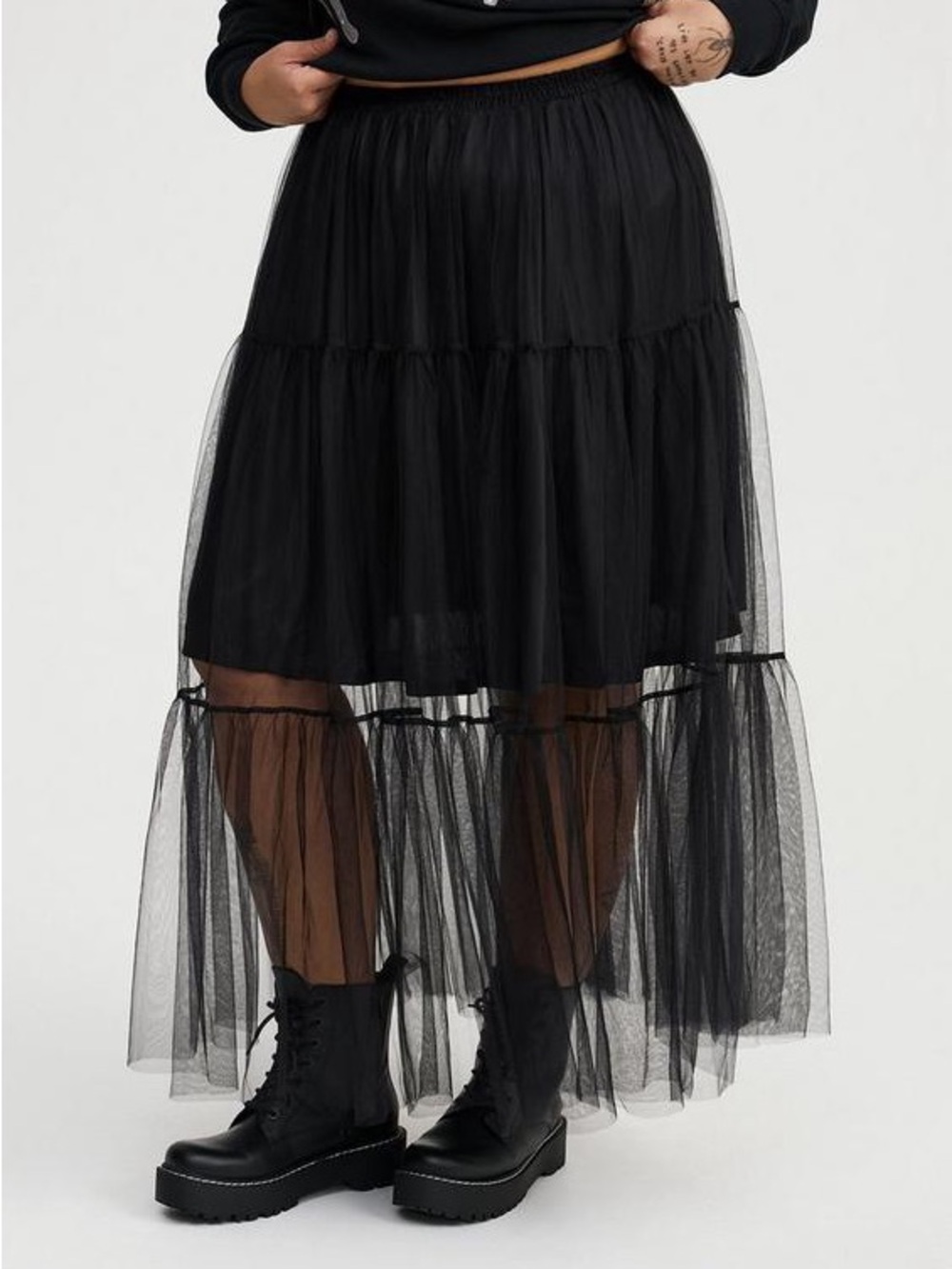 NWOT Torrid Tiered Tulle Maxi Skirt Black Goth Punk - Picture 2 of 4